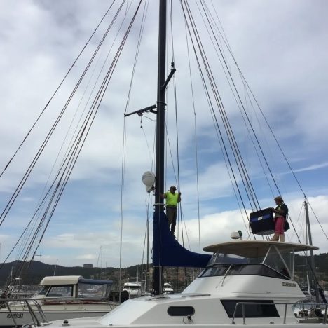 Polster pflegen: So bleiben Sitzbänke und Liegen in Form
